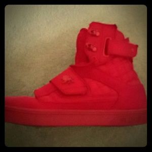 Vlados hightops